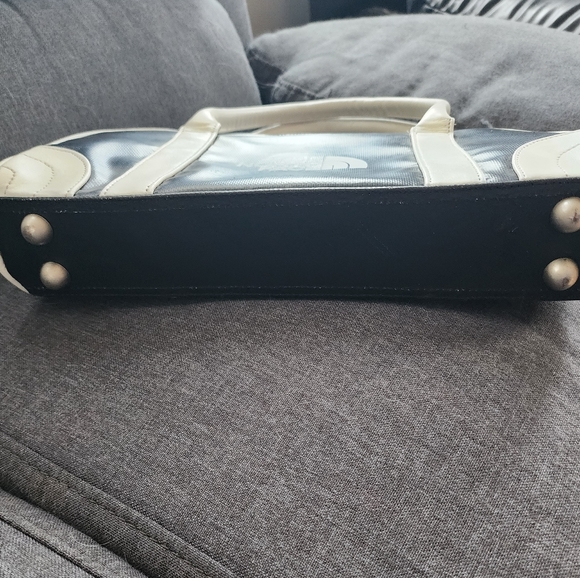 The Northface Vintage Black & White Bag - Picture 3 of 5